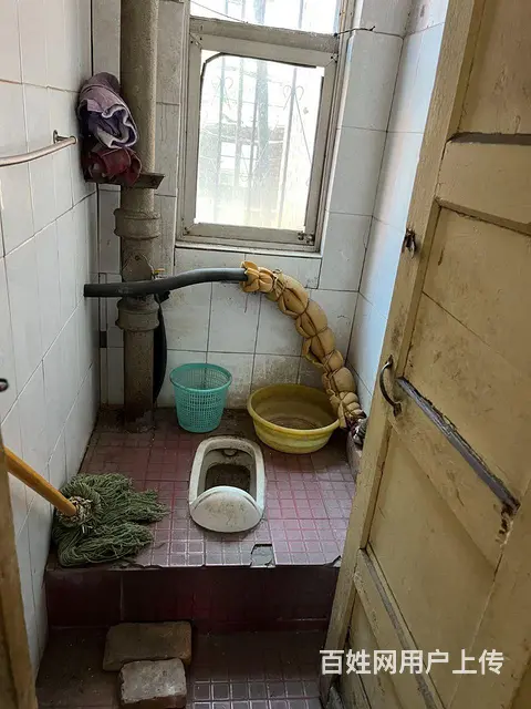 福祥小区附近  二楼 两室一厅    证件齐全 - 图片 1