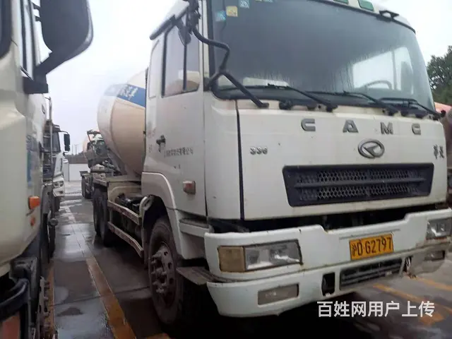特价出售各种精品二手搅拌车 二手水泥罐车的图片