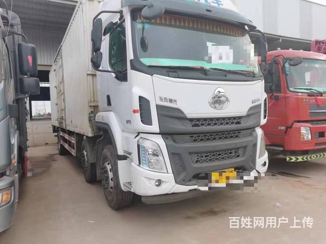 国五载货车柳汽乘龙H5前四后四箱式货车270马力的图片