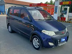 五菱 宏光 2013款 1.5 手动 标准型7-8座