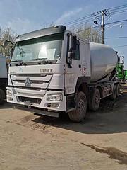 前四后八二手豪沃搅拌车 国五 大20方 380马力