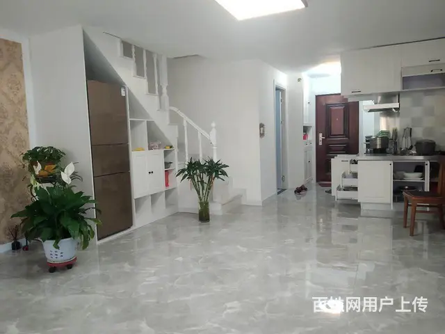 有证 兴隆摩尔Loft户型2室2卫 实用110平 - 图片 12