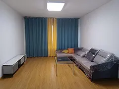 绿城跃层按一层租  楼上免费使用