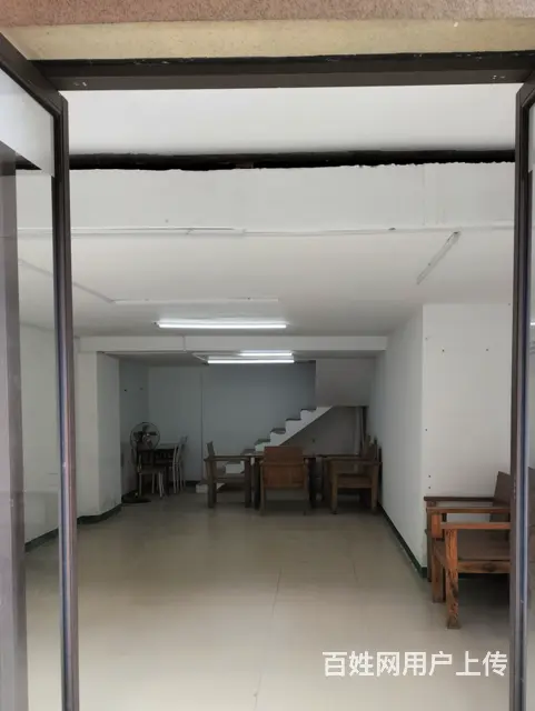 商铺出租，一楼，周围成熟商业圈，好卖，房东急租 - 图片 4