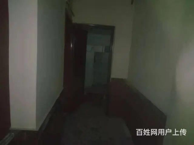 7451(七P）个人城东区花园南街运通大厦旁店铺出租 - 图片 4