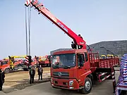 国五随车吊5吨8吨12吨14吨随车吊低价出售
