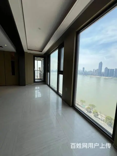 联投中心一期 武昌超一线江景 接待居家都行 四室三 - 图片 1