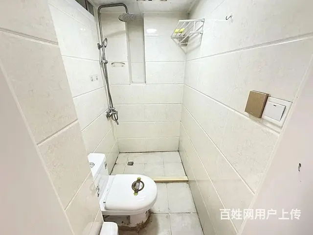 实图月付 南门地铁口 精装修两室一厅大客厅 近地铁 押一付一 - 图片 8