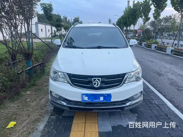 宝骏730 2016款 1.5T 手动 舒适型7座 - 图片 2