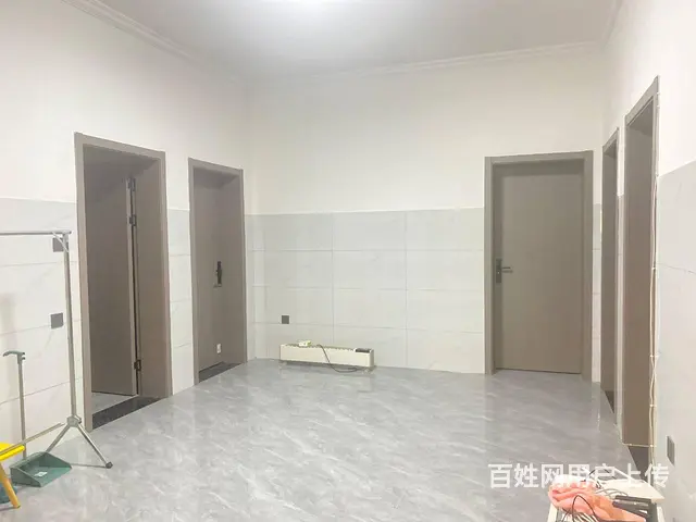 雷锋大道旁300平精装电商办公,仓储,70平门面，带办公家具 - 图片 9