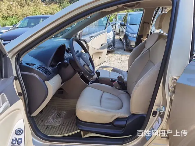 现代 瑞纳 2014款 1.4 手动 TOP 顶级型 - 图片 6