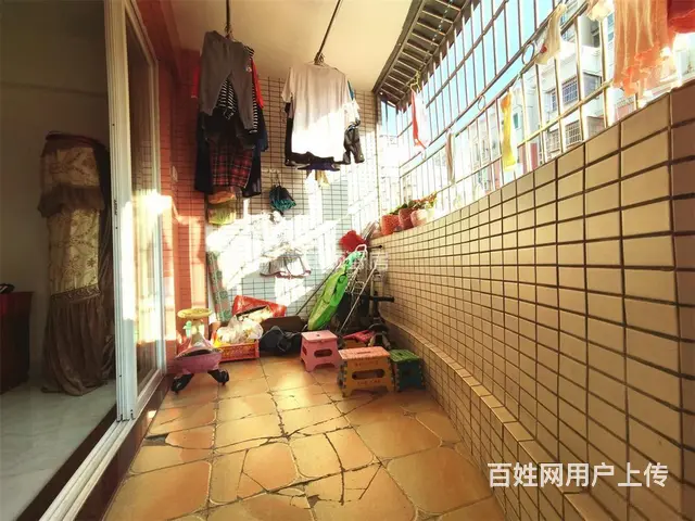 近妇幼保健院 路苑准电梯4房 仅售250w 南北通精装 - 图片 5