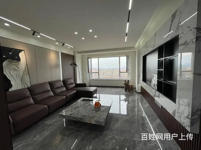 香梅湾，高端河景房，22楼，109.88平，两室通厅格局，豪 - 图片 2