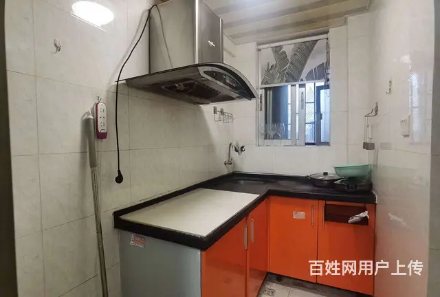 拱北关口龙城大厦电梯精装2房1厅出租，租价2300，近关口 - 图片 6