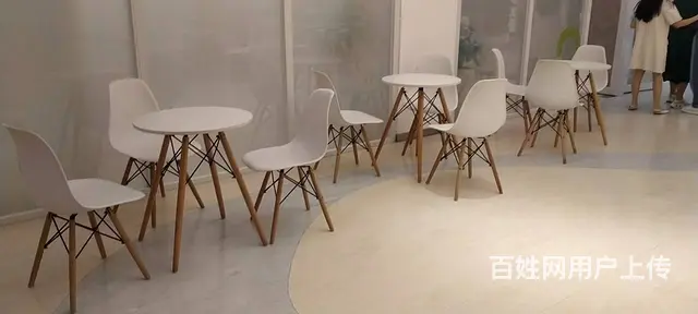 伊姆斯桌椅洽谈桌椅等家具出租 - 图片 1