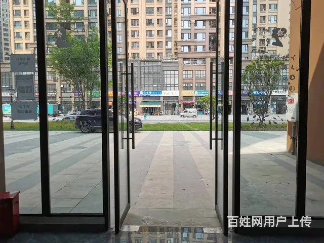 临街旺铺出租 - 图片 2