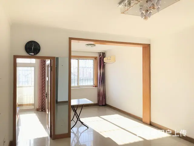 草原小区 普通住宅2厅 简单装修 - 图片 1