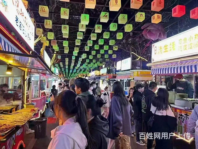 犀浦夜市街集装箱 挨着学校 人流不是问题 - 图片