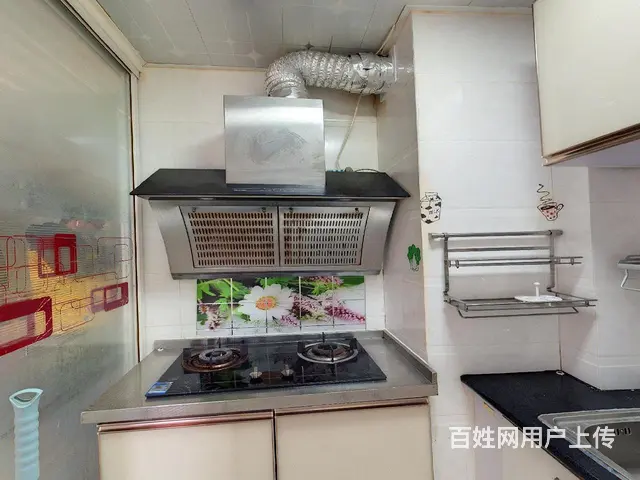 带阳台的小户型，低价出售，精装修 拎包入住 - 图片 2