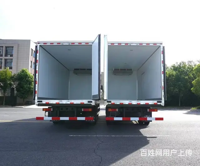 低价出售东风Plus 肉钩冷藏车 6.8米 国6 - 图片 7
