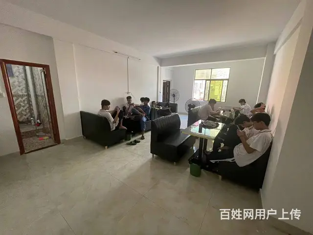 （51旺铺推荐）秀英区技师学院门口200平水吧店带外摆区 - 图片 5