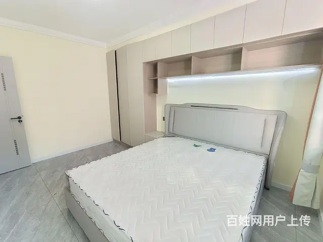 3楼 南北通透 精装修地热 两室 拎包入住 - 图片 2