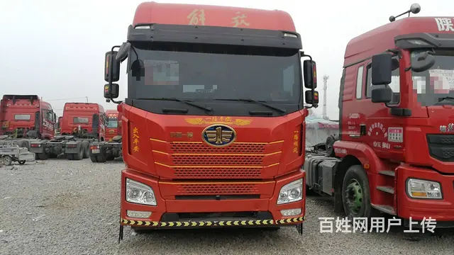 二手解放牵引车 双驱轻体 430马力 锡柴发动机 - 图片 1