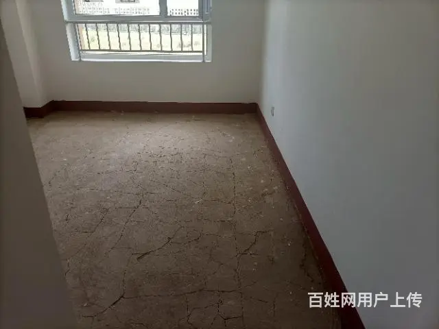 朝阳县回迁房13.5万含钥匙简装69平 - 图片 1