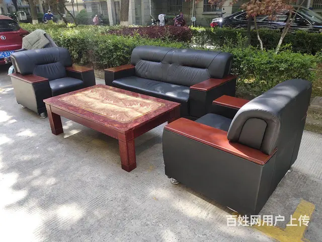 昆山高档办公沙发3+1+1+茶几，完好 - 图片 4