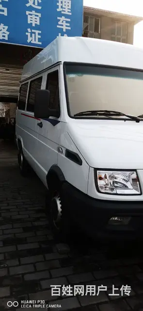 依维柯得意，七座2.5T，柴油 - 图片 1