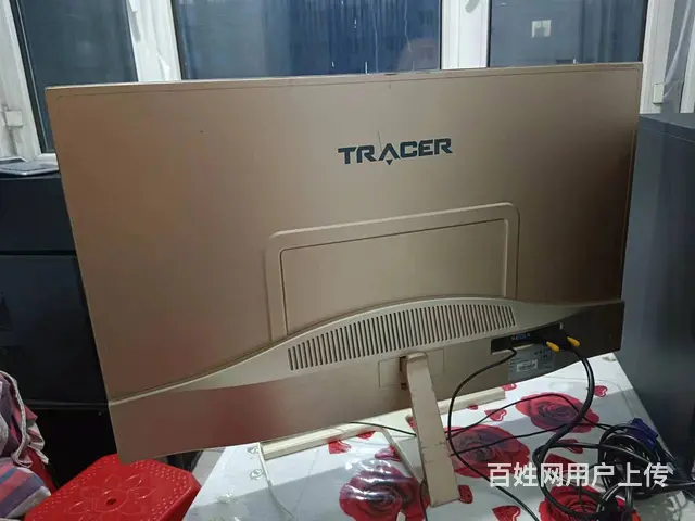 【搞定了！】出售32寸超薄无边框显示器350元 - 图片 3