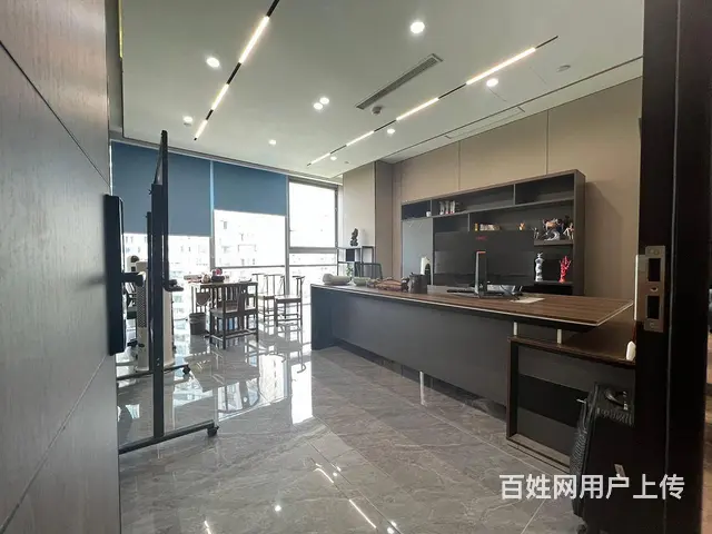寰宇中心豪华装修(带家具拎包办公)260平适合各种企业！江景 - 图片 12