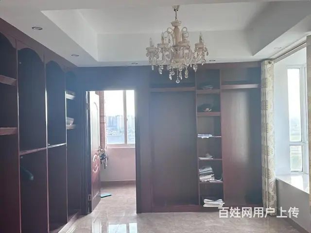 爆！银润大厦,宝龙对面,电梯房,好楼层，昌南新区，2中 - 图片 1