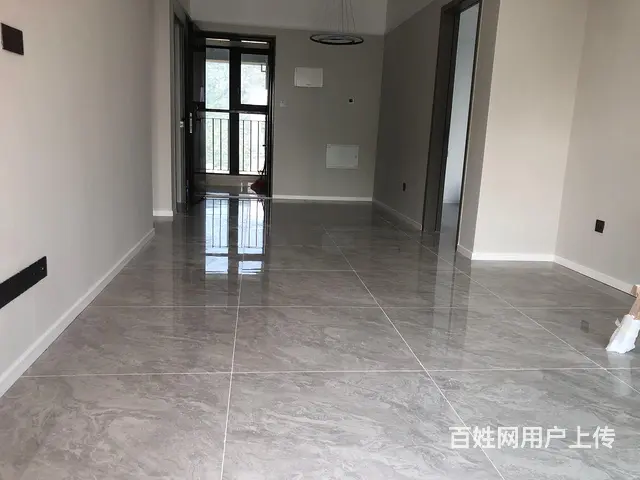 华发峰景湾 采光好 看海景 全新精装 空房出租 可配齐 - 图片 1