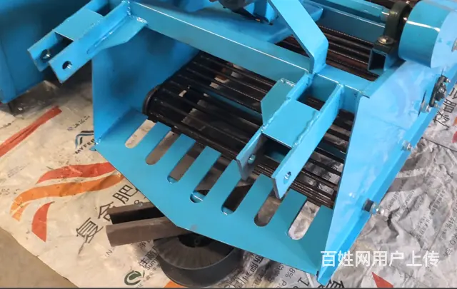 拖拉机三点悬挂式4UY-900型土豆红薯收获机w - 图片 6