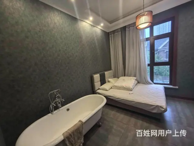 天鹅湾赫郡(别墅)  前后花园 两个车位 两个大露台 - 图片 11