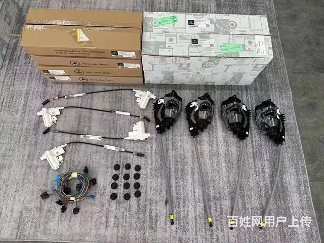奔驰GLE350/GLE450改装原厂电吸门效果 - 图片 1