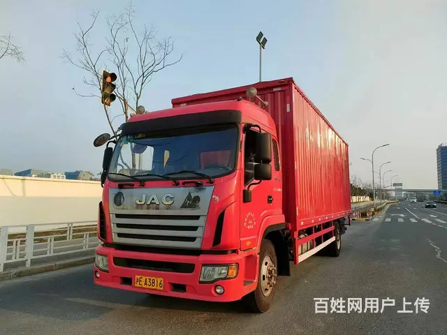 出售17年4月江淮厢式货车，带年费用，车价不高 - 图片 1