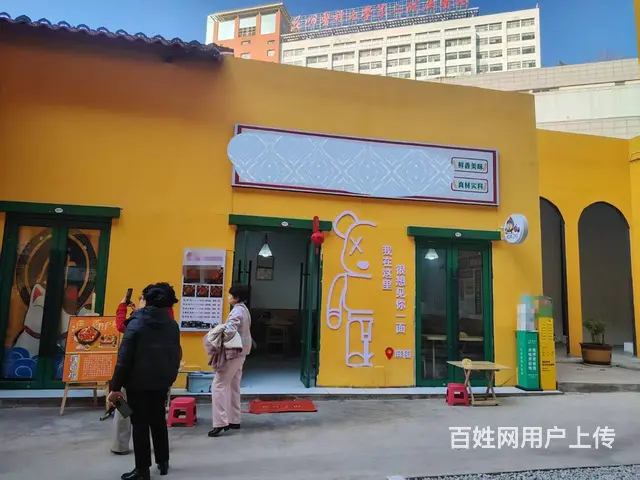 （51旺铺推荐）五华区米轨公园43.5平餐饮店整转 - 图片 1