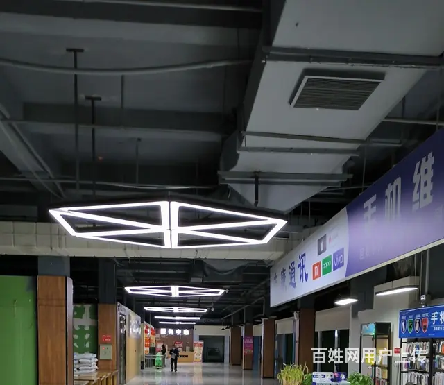 商铺可整租可分组，人流量大。 - 图片 1