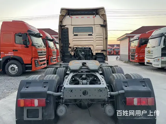 重汽汕德卡 牵引车 国5 - 图片 5