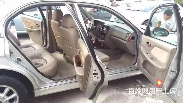 现代 索纳塔 2004款 2.0 手动 GLS 舒 - 图片 6