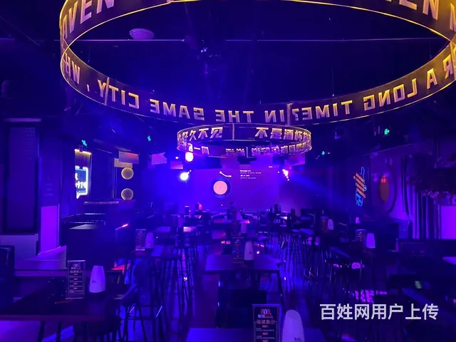 周村区联通路营业中酒吧整体出 - 图片 1