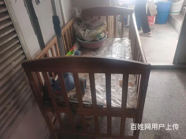 婴儿床 - 图片 2