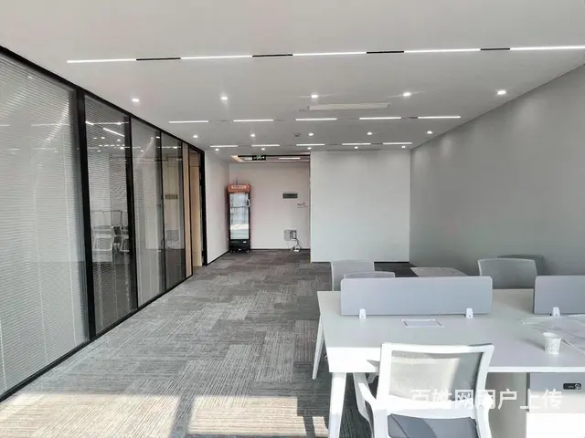 星耀城145方2加1格局朝南精装带家具落地窗2块房东租 - 图片 6