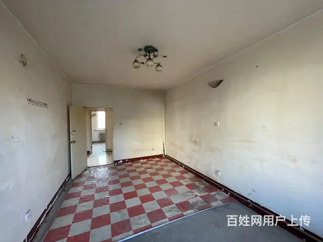 八角楼附近3楼73平，两室一厅，毛坯15万 - 图片 2