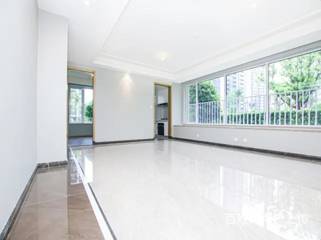 锦尚和品府 客厅东边对泳池 南边1300方大草坪 诚心卖 - 图片 6