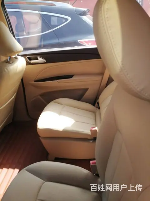 宝骏730 2016款 1.5T 手动 豪华型7座 - 图片 2