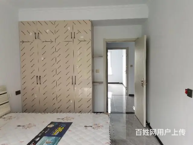 燕都新城二期3楼88平2室落地窗首租家电齐全 - 图片 1