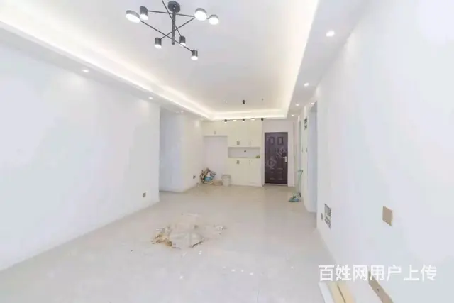 遥观大润发旁，湖港名城，精装三房，价位低，房型好，南北通透 - 图片 1